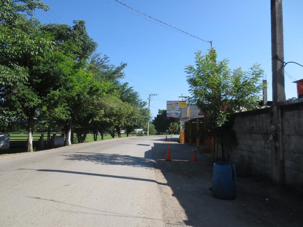 Hotel Campo Real Plus Tamasopo Exterior foto